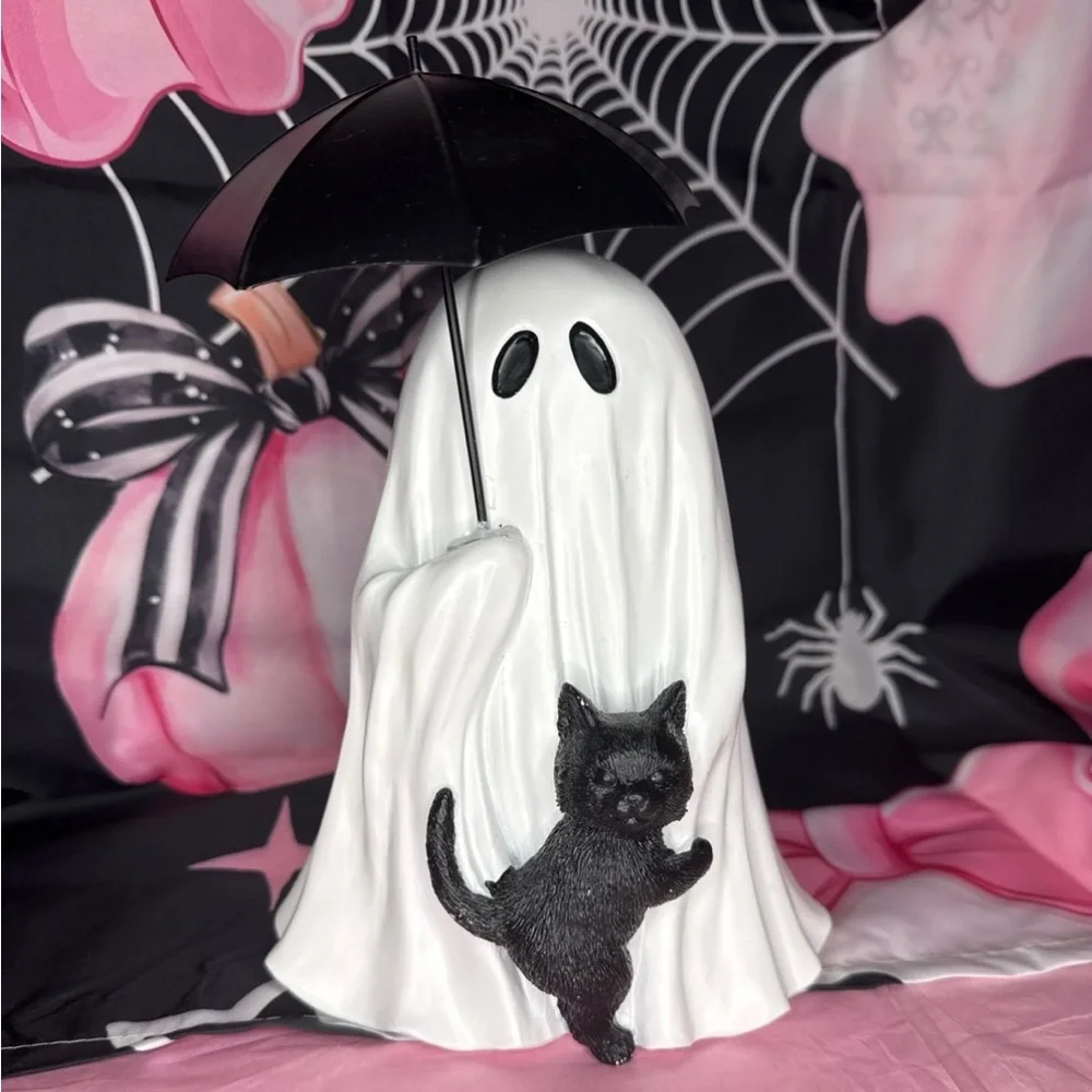 Viral Ghost with Cat and Umbrella Halloween Decor